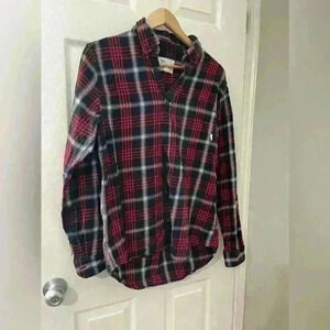 Tilley endurable plaid flannel shirt size small red black  cotton
